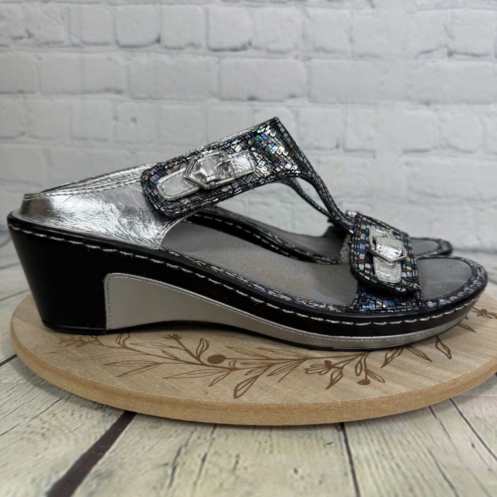 Alegria Lara Wedge Sandals Womens Size 9.5-10 US 40 EU Silver Leather Shoes